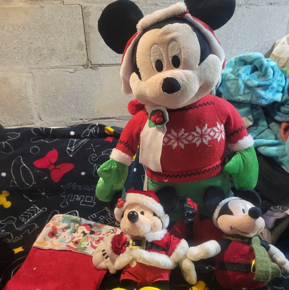 Mickey Christmas bundle